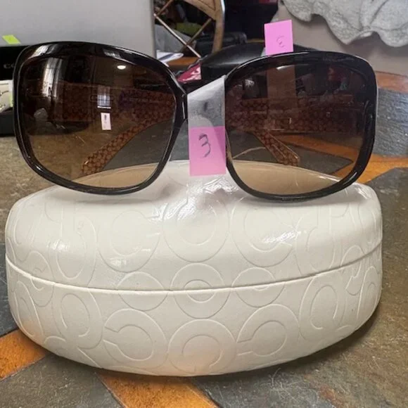 Women's sunglasses - Picture 3 of 9